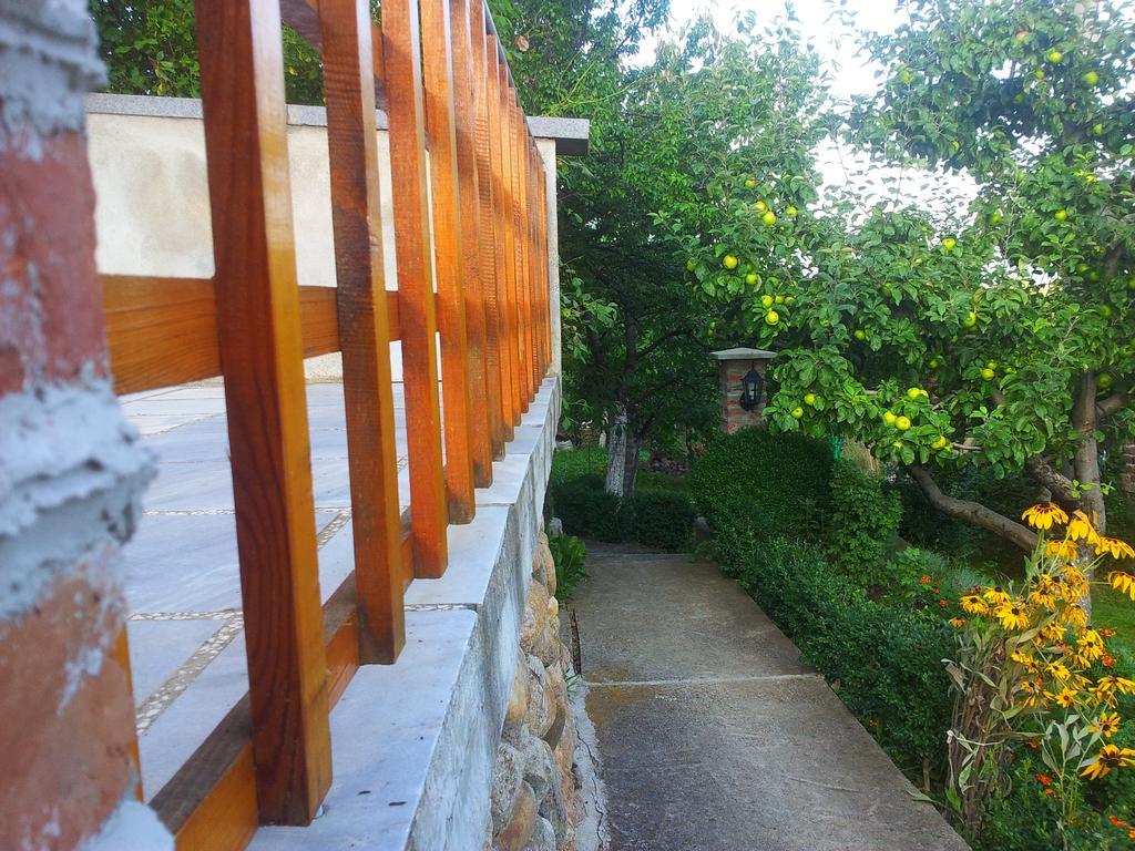 Къща За Гости Каза Роза - Swiss Style Chalet Casa Rosa Guest House Kjustendil Zimmer foto